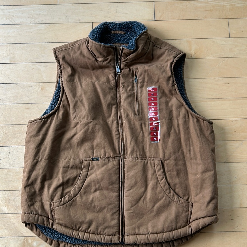 NWT Lee Summit Vest, Sherpa lined, tobacco & grey, XL